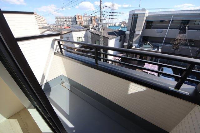 《仲介手数料無料》大宮区堀の内町１丁目476-2(1号棟)新築一戸建てケイアイスタイルのバルコニー|撮影日 2025年2月20日 12:50 晴れ