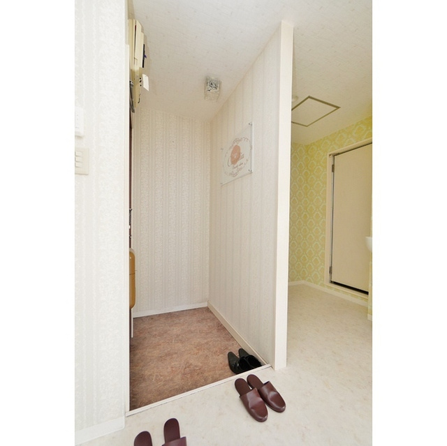 西野町ビルの玄関|玄関