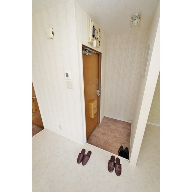 西野町ビルの玄関|玄関