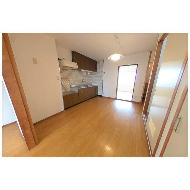 ミサトニューハイムの居間・リビング