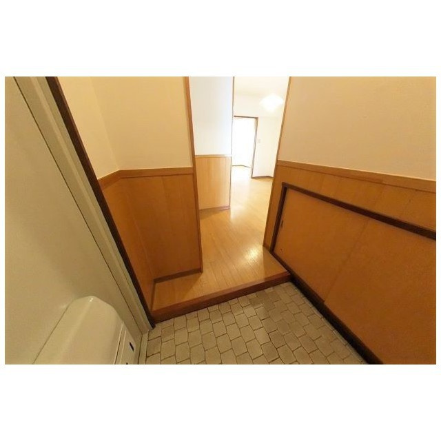 ミサトニューハイムの玄関