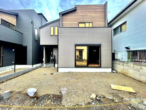 横浜市港北区新吉田東５丁目の新築一戸建の外観|堂々と完成しました！いつでもご案内可能です！
お車でご自宅まで送迎承ります。