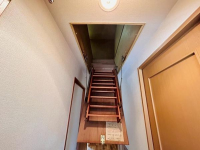 【内装】 | エバーランドシティ新泉北５番館　中古マンション | 屋根裏収納