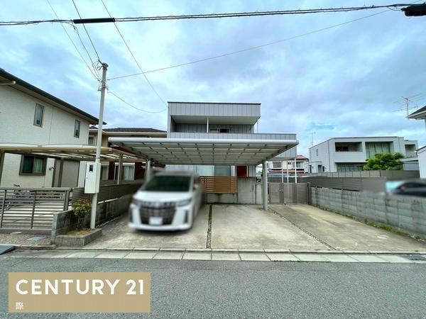 和歌山市土佐町1丁目　中古戸建の前面道路含む現地写真