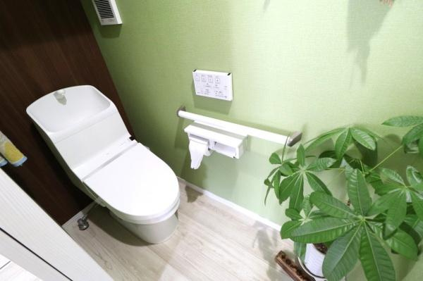 宮崎市大字島之内　中古戸建のトイレ