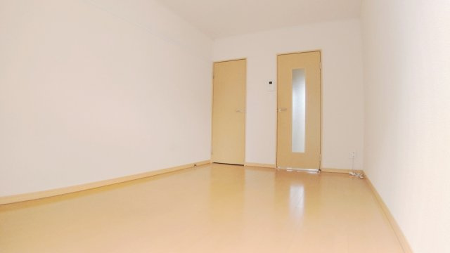 レオパレス駅南Ｗｉｎｇの居間・リビング