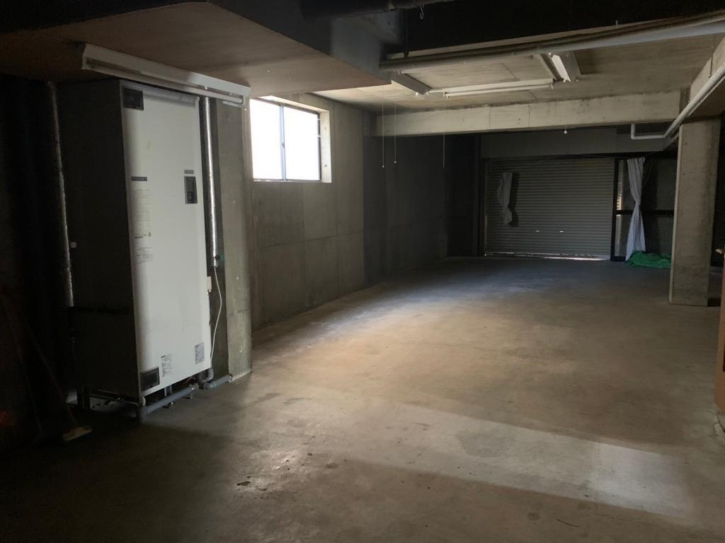 中古住宅　広尾町本通8の駐車場