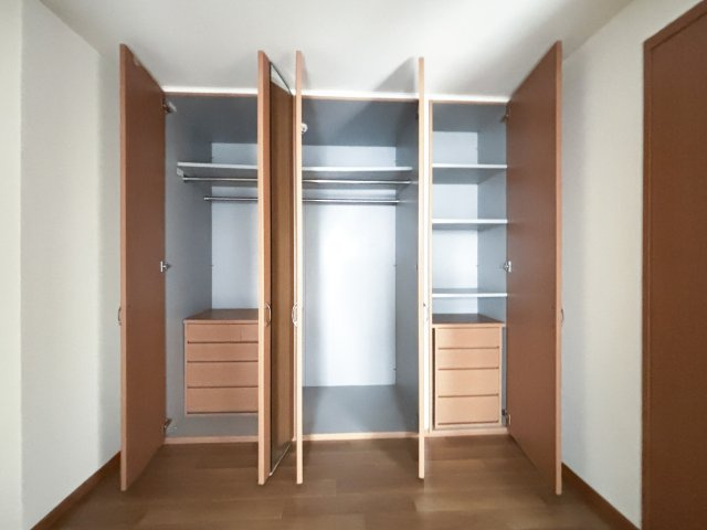 ディベルティ観音寺新町の収納