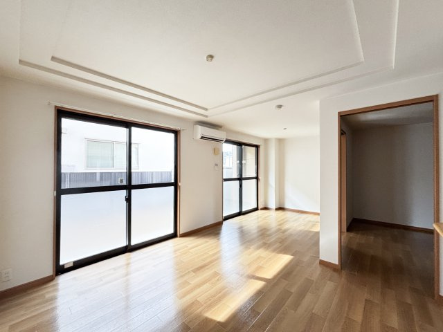 ディベルティ観音寺新町の居間・リビング