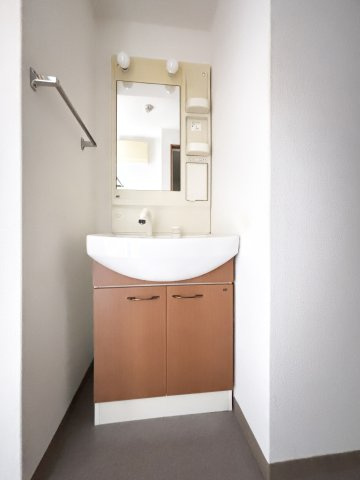 ディベルティ観音寺新町の洗面所