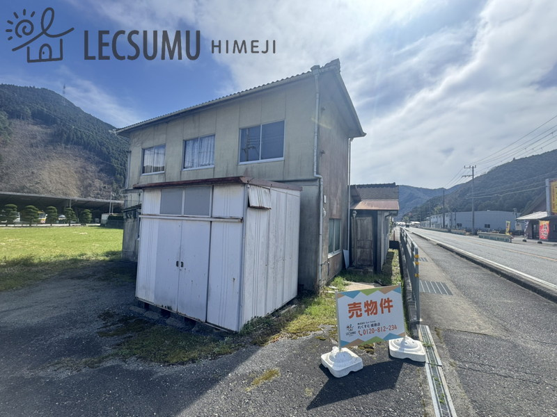 姫路市安富町長野/倉庫の外観