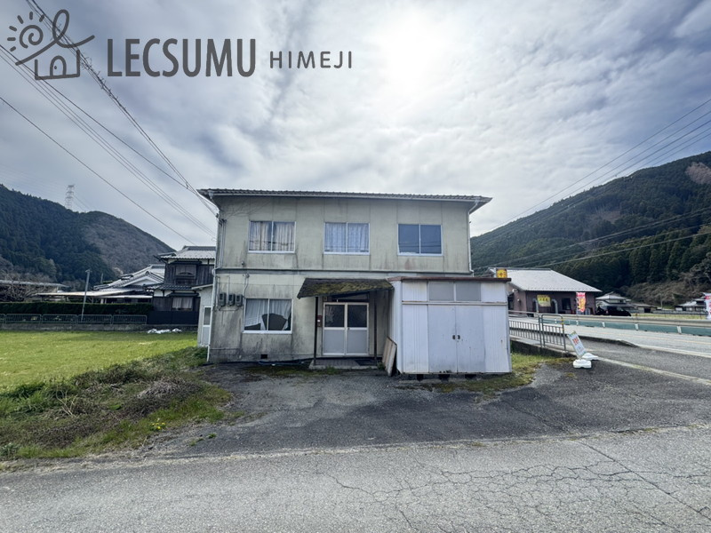 姫路市安富町長野/倉庫の外観