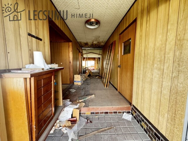 姫路市安富町長野/倉庫の玄関