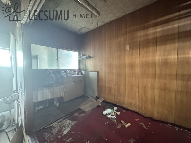 姫路市安富町長野/倉庫の居間・リビング