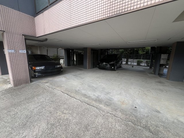 ティアラコート津雲台駐車場の駐車場