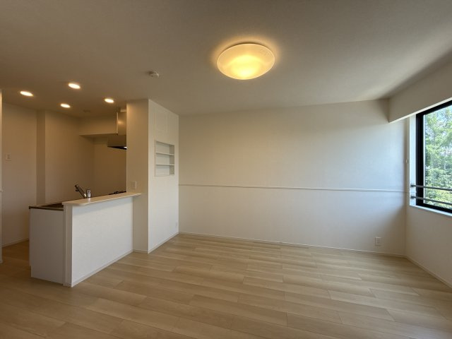 アーバン桜の居間・リビング