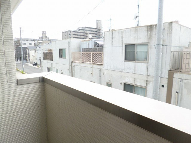 ジェミニｉ南棟のバルコニー