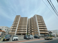 【外観】 | ロワールマンション福間☆仲介手数料無料☆ | 敷地すべてに管理が行き届いていて、安心できます。まず、清潔です。