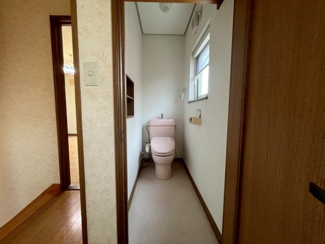 中古住宅　帯広市緑ヶ丘2条通4丁目のトイレ