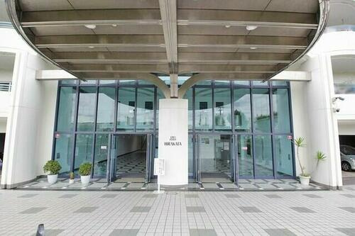 ディオフェルティ枚方のエントランス|■物件内覧・資金計画相談・住宅ローン相談、リフォーム相談、お問合せ受付中■
※当日・翌日のご内覧、ご相談はお電話でのお問合せがスムーズです！