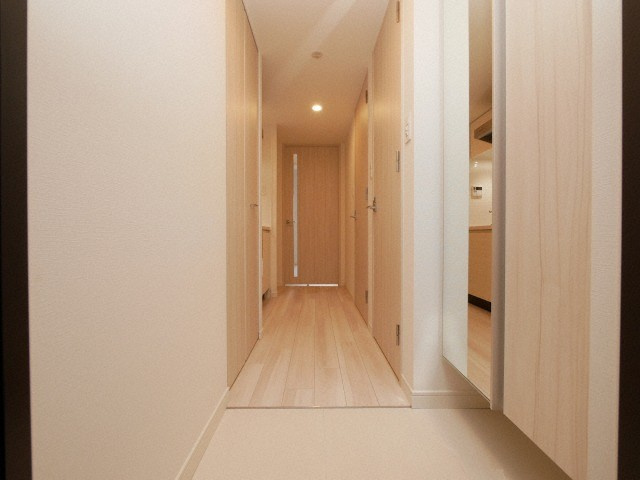 S-RESIDENCE堺筋本町Unoの玄関