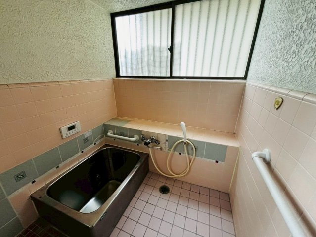 北葛飾郡杉戸町　空き家　中古物件の浴室