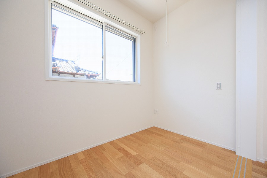 サンコート　若松区東二島１丁目の洋室