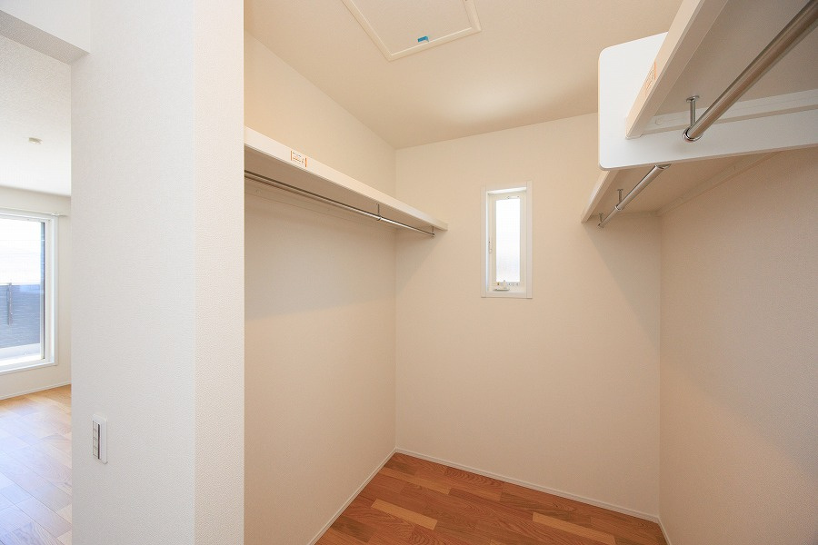 サンコート　若松区東二島１丁目の収納