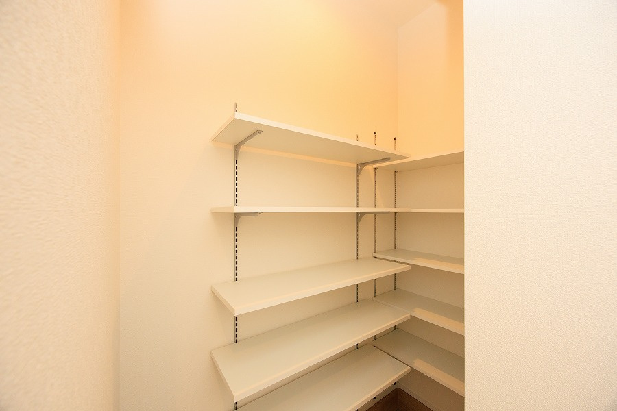 サンコート　若松区東二島１丁目の玄関