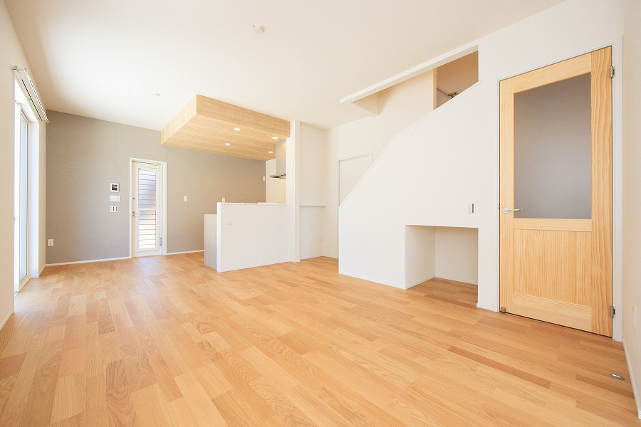 サンコート　若松区東二島１丁目の居間・リビング