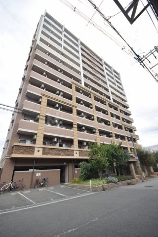 エステムコート梅田天神橋リバーフロントの外観