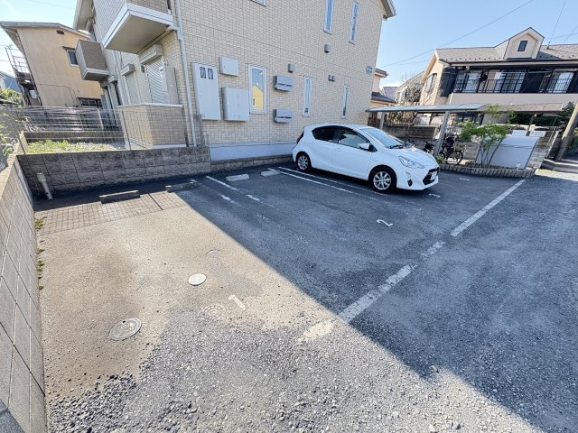 フローラスクエアの駐車場
