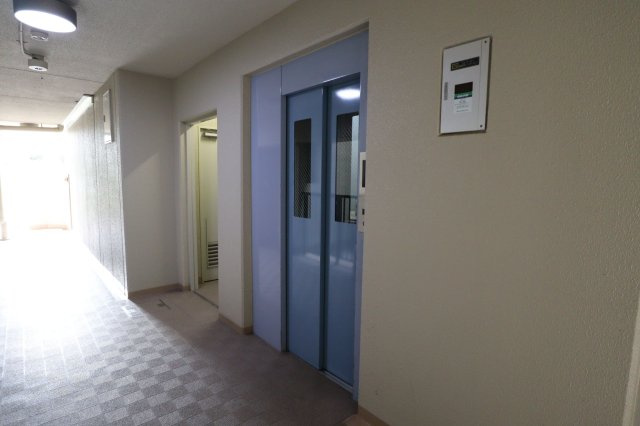 プランヴェール南春日丘のロビー