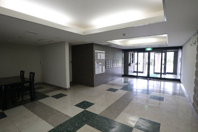 プランヴェール南春日丘のロビー