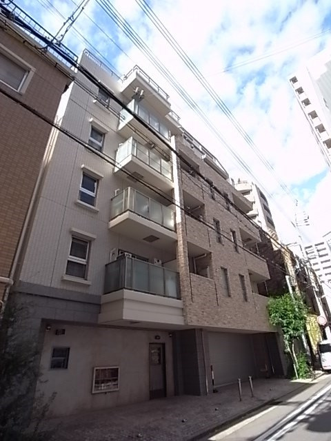 アドレス新神戸の外観