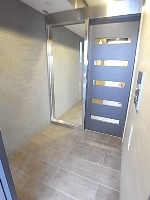 アドレス新神戸の外観