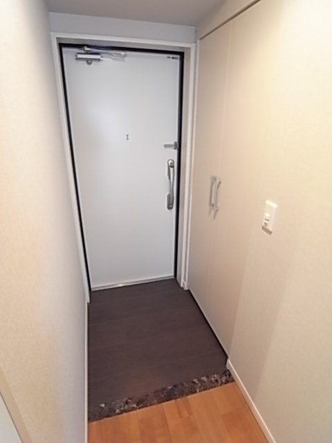 アドレス新神戸の玄関