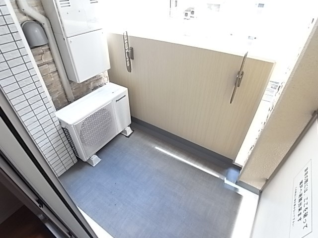 アドレス新神戸のバルコニー