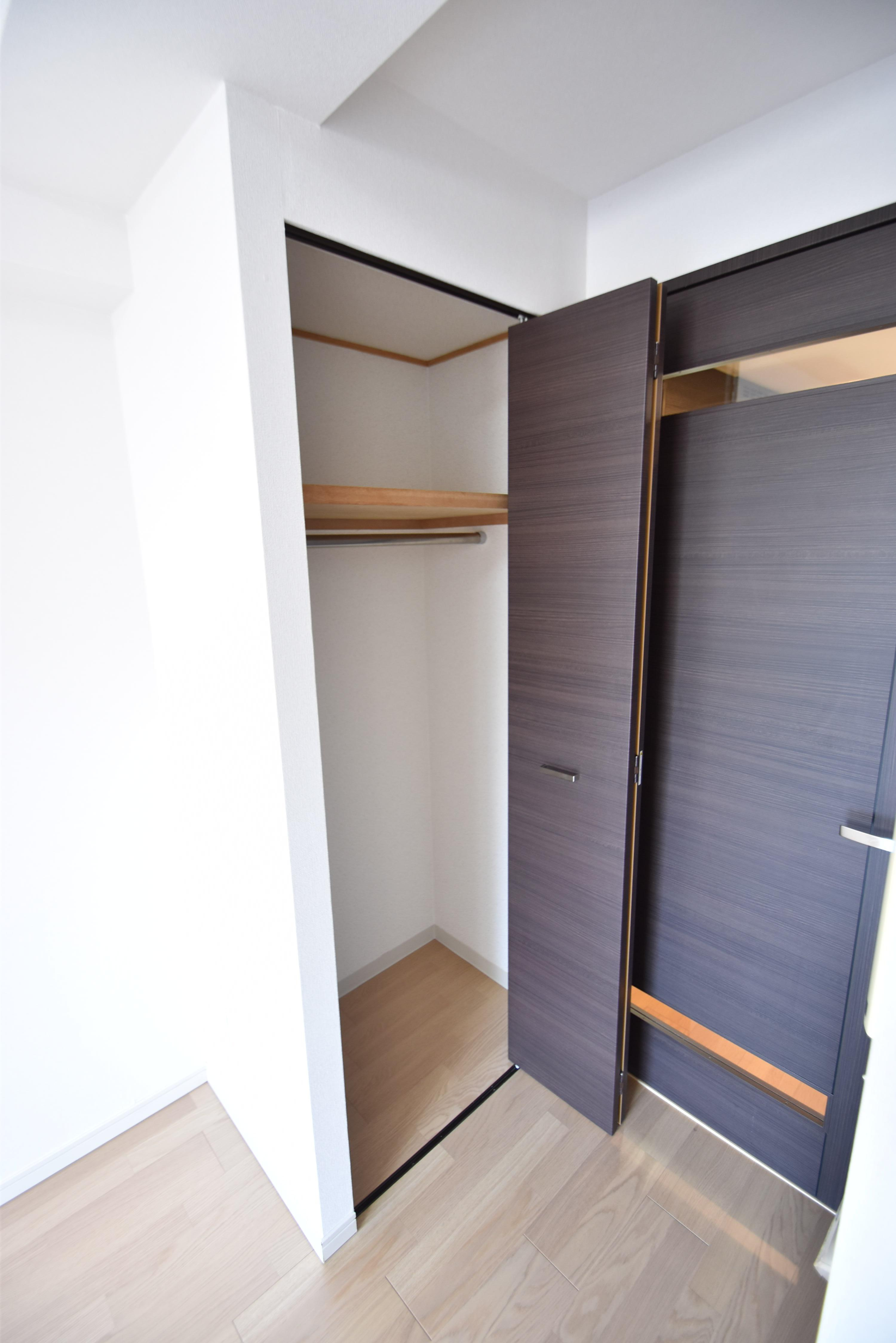 大阪市城東区鴫野西２丁目の賃貸マンションの収納