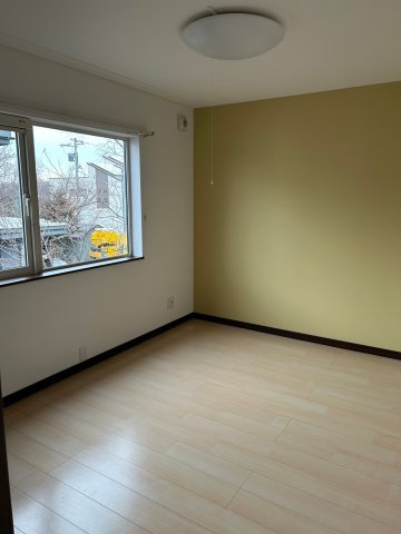 中古住宅　帯広市西13条北8丁目の洋室