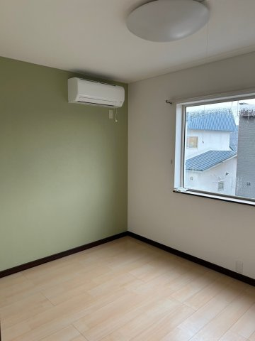中古住宅　帯広市西13条北8丁目の洋室