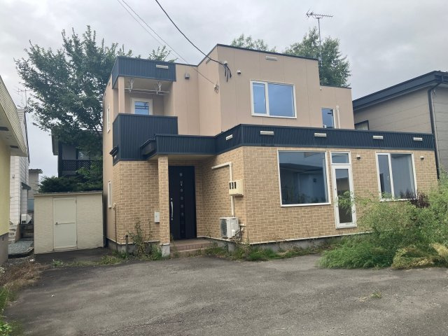 中古住宅　帯広市西13条北8丁目