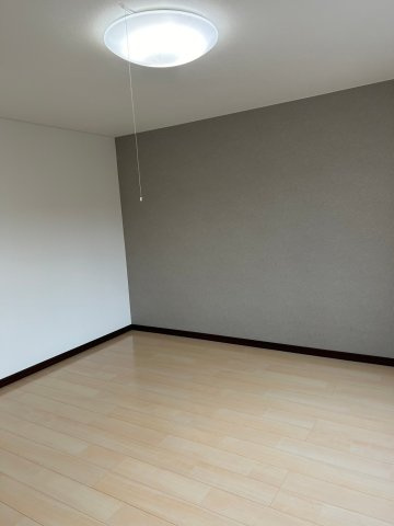 中古住宅　帯広市西13条北8丁目の洋室