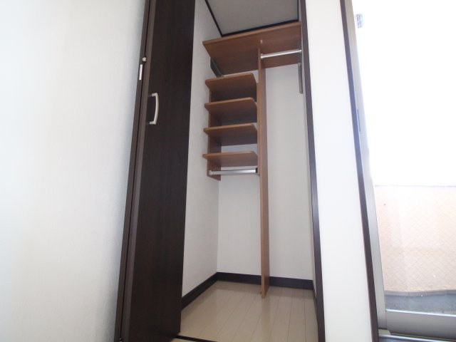 Clover住吉南の収納|専用の収納スペースです