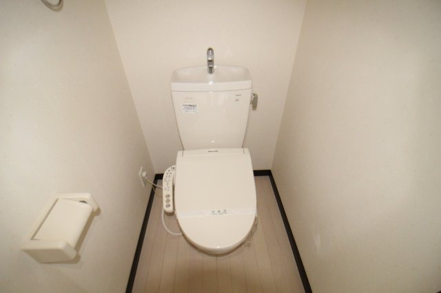 Clover住吉南のトイレ|落ち着いたトイレです