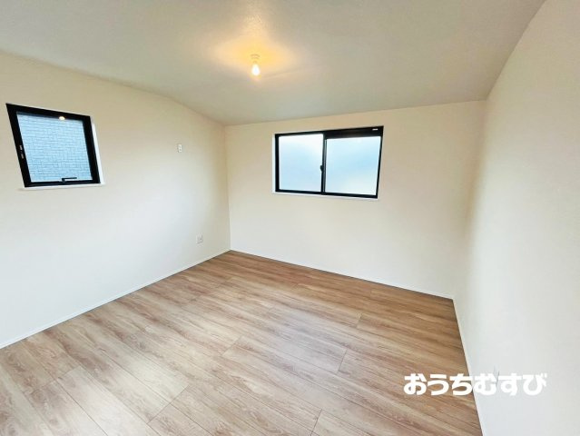 名東区高針4丁目(残1棟)の洋室