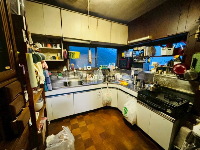 栃木市岩舟町静　中古住宅のキッチン