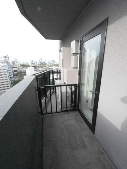 【バルコニー】コスモグラシア池田山