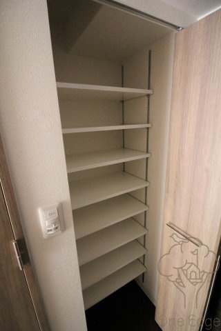 プレサンス梅田北ディアの玄関