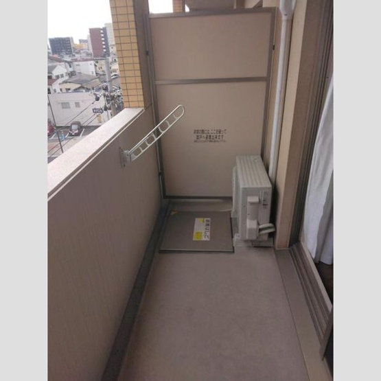 【バルコニー】